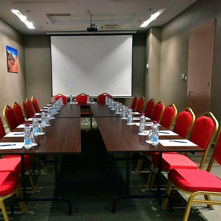 Tulip Inn Naya Algiers Екстериор снимка