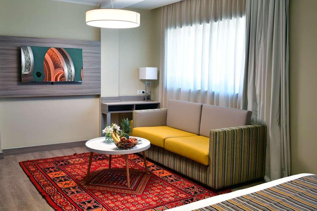 Tulip Inn Naya Algiers Стая снимка
