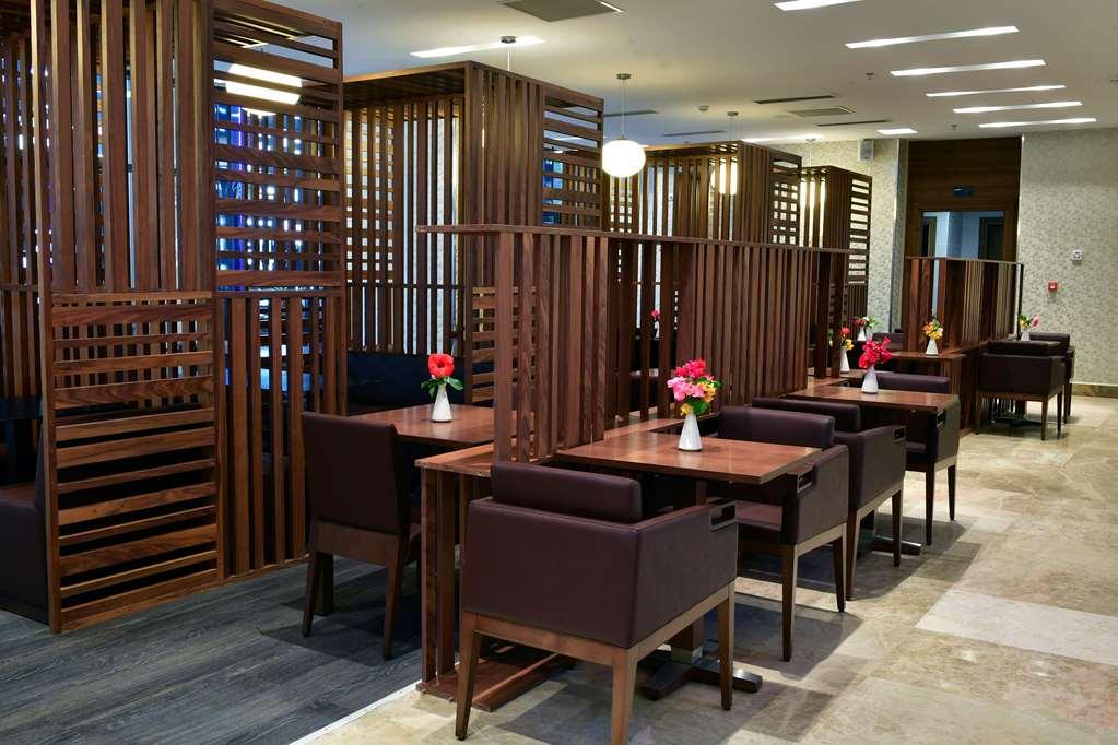 Tulip Inn Naya Algiers Ресторант снимка