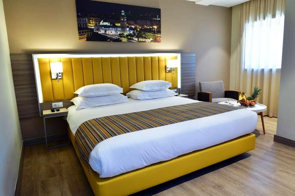 Tulip Inn Naya Algiers Стая снимка
